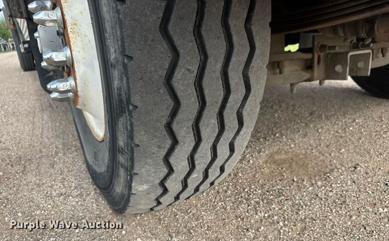 image for item EQ1415 2006 Western Star 4900FA roll-off container truck