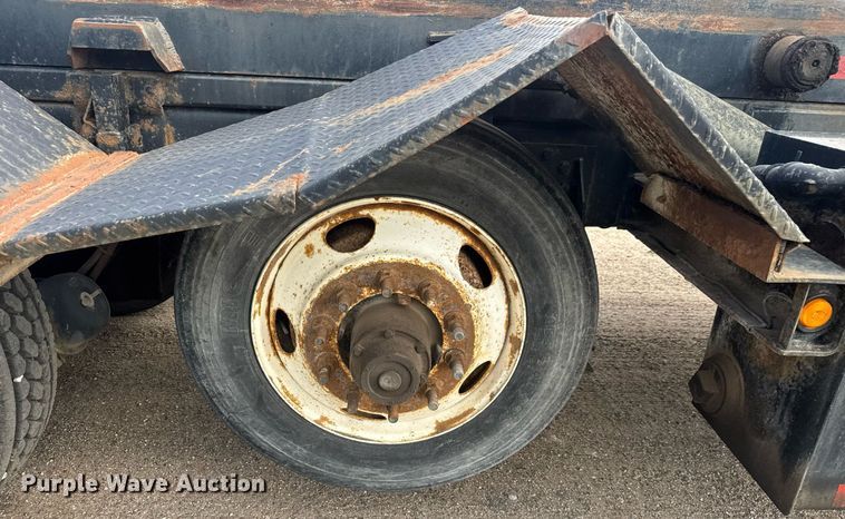 image for item EQ1415 2006 Western Star 4900FA roll-off container truck