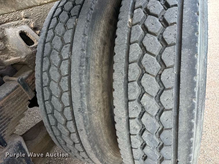 image for item EQ1415 2006 Western Star 4900FA roll-off container truck