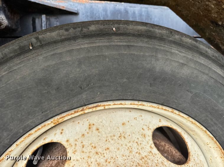 image for item EQ1415 2006 Western Star 4900FA roll-off container truck