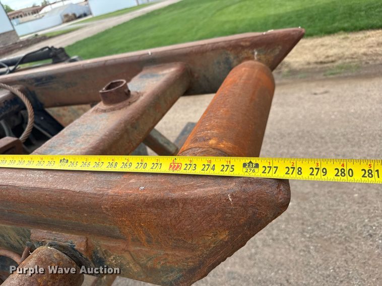 image for item EQ1416 2004 Kenworth T800 roll-off container truck