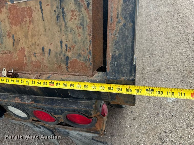 image for item EQ1416 2004 Kenworth T800 roll-off container truck