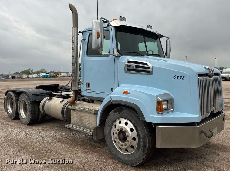 image for item EQ1420 2019 Western Star 4700SB semi truck