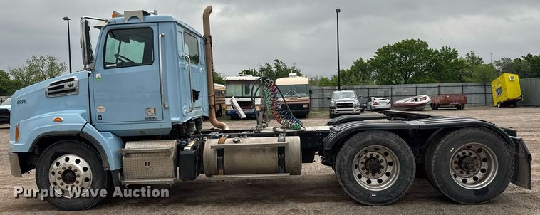 image for item EQ1420 2019 Western Star 4700SB semi truck