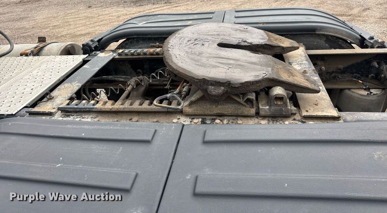 image for item EQ1420 2019 Western Star 4700SB semi truck