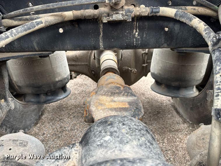 image for item EQ1420 2019 Western Star 4700SB semi truck