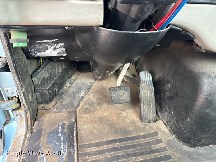 image for item EQ1420 2019 Western Star 4700SB semi truck