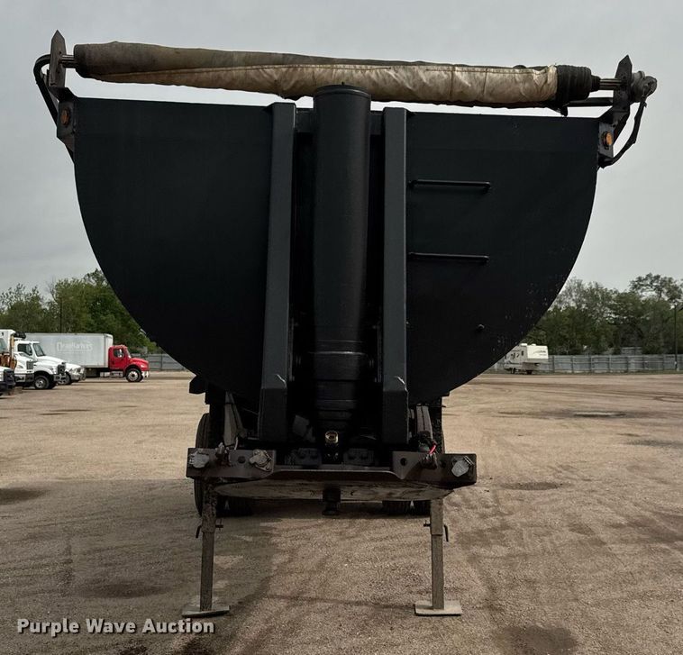 image for item EQ1422 1996 Clement RKHS2621 end dump trailer