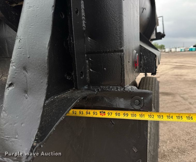 image for item EQ1422 1996 Clement RKHS2621 end dump trailer