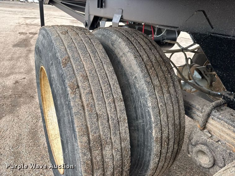 image for item EQ1422 1996 Clement RKHS2621 end dump trailer