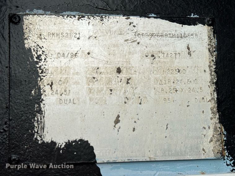 image for item EQ1422 1996 Clement RKHS2621 end dump trailer