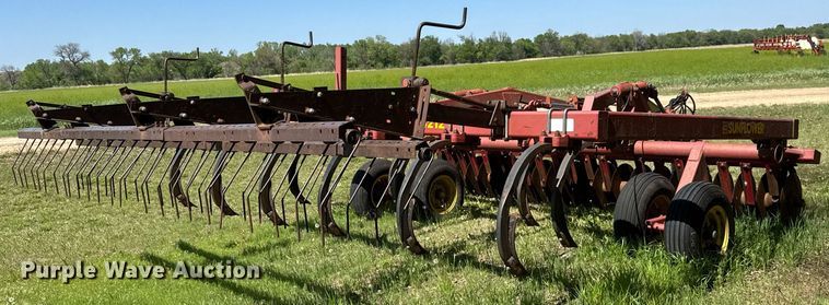 image for item EQ1435 Sunflower 4212 mulch finisher