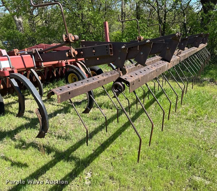 image for item EQ1435 Sunflower 4212 mulch finisher