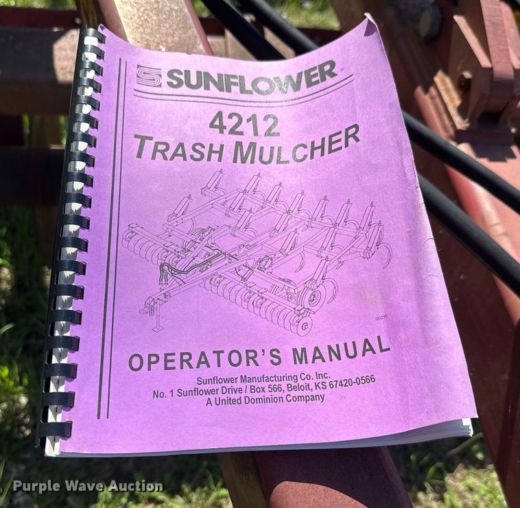 image for item EQ1435 Sunflower 4212 mulch finisher