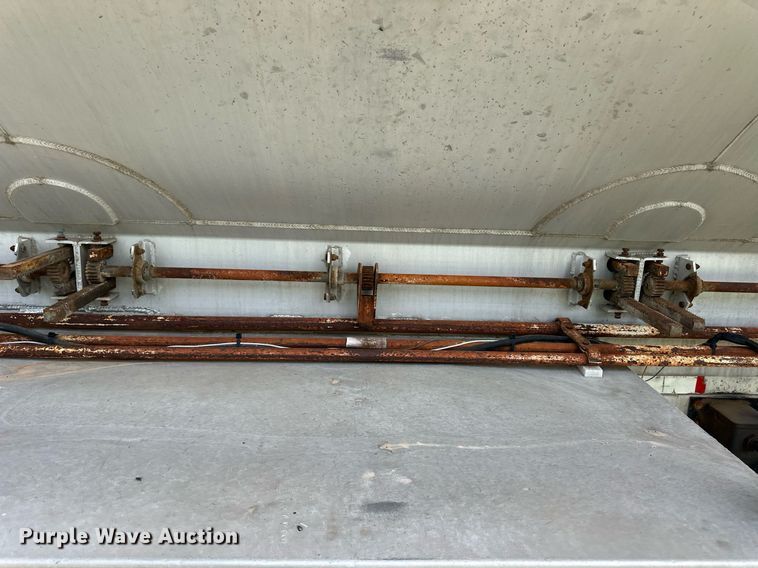 image for item EQ4658 1996 Ledwell Bulkfeed feed delivery trailer