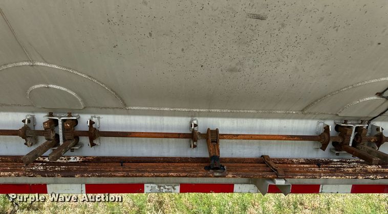 image for item EQ4658 1996 Ledwell Bulkfeed feed delivery trailer