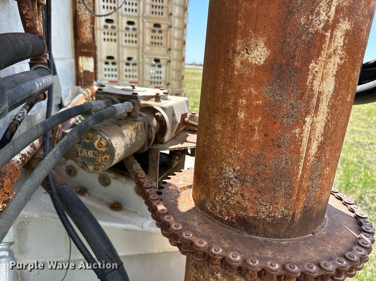 image for item EQ4658 1996 Ledwell Bulkfeed feed delivery trailer