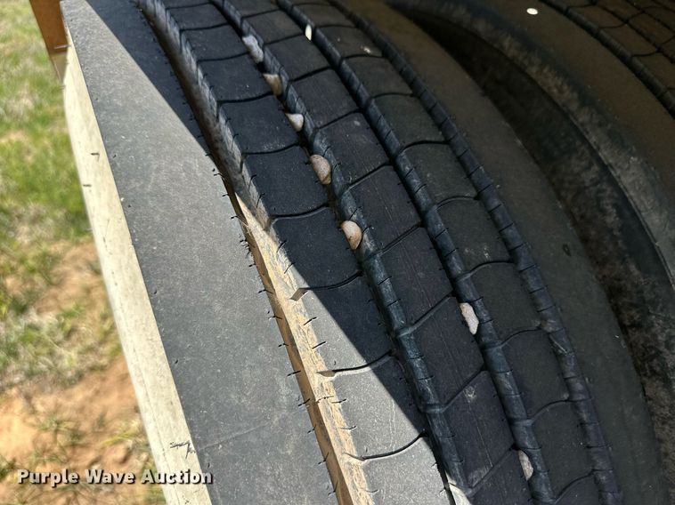 image for item EQ4658 1996 Ledwell Bulkfeed feed delivery trailer