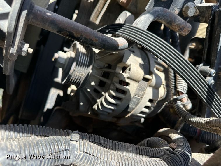 image for item EQ4659 2004 Mack CX613 semi truck