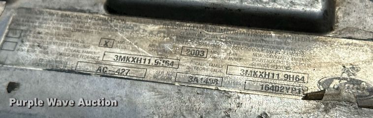 image for item EQ4659 2004 Mack CX613 semi truck