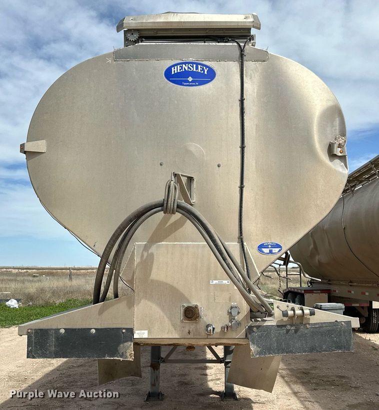 image for item EQ4685 2021 Hensley ATLW-40-35-8 feed delivery trailer