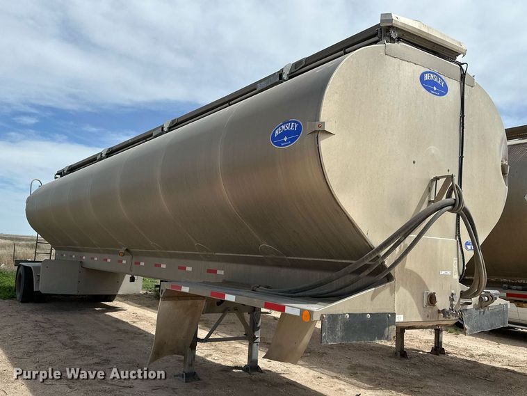 image for item EQ4685 2021 Hensley ATLW-40-35-8 feed delivery trailer