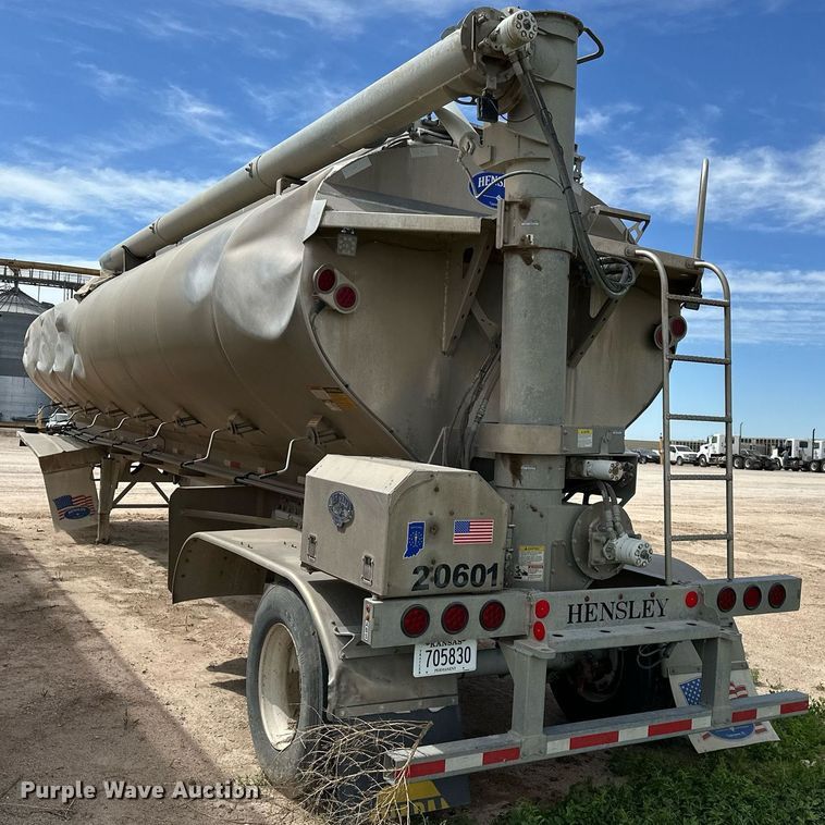 image for item EQ4685 2021 Hensley ATLW-40-35-8 feed delivery trailer