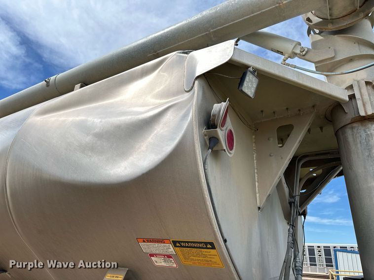 image for item EQ4685 2021 Hensley ATLW-40-35-8 feed delivery trailer