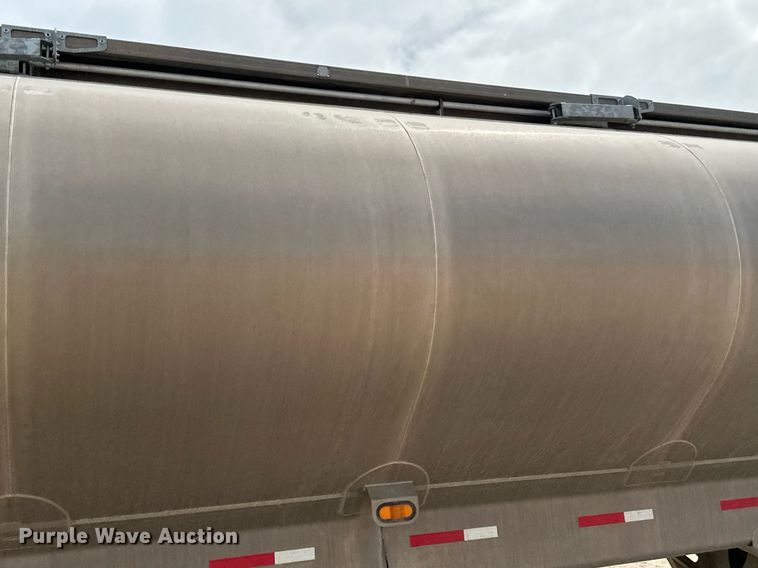 image for item EQ4685 2021 Hensley ATLW-40-35-8 feed delivery trailer