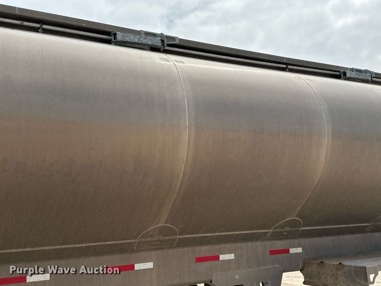 image for item EQ4685 2021 Hensley ATLW-40-35-8 feed delivery trailer