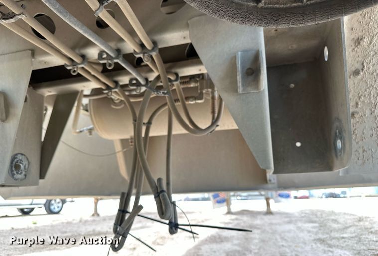 image for item EQ4685 2021 Hensley ATLW-40-35-8 feed delivery trailer