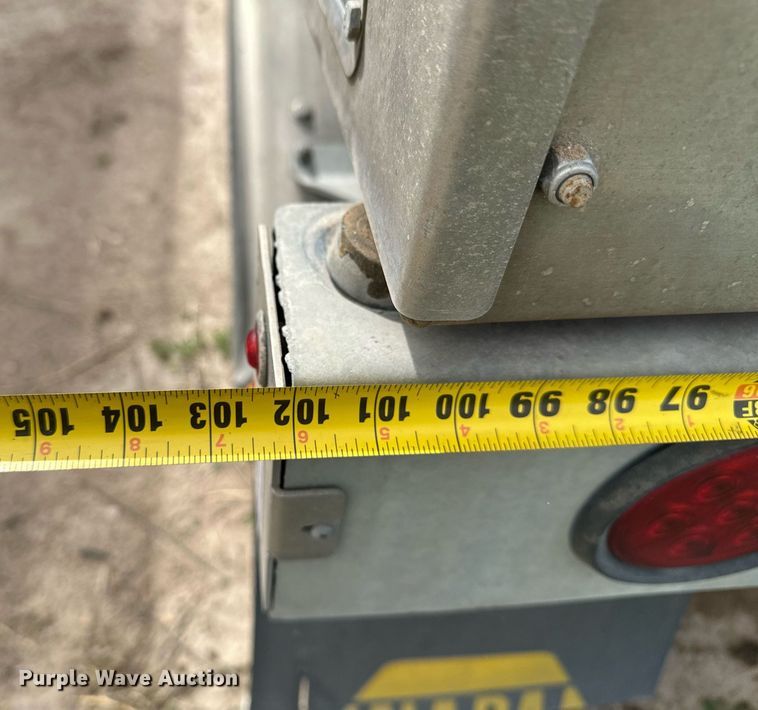 image for item EQ4685 2021 Hensley ATLW-40-35-8 feed delivery trailer