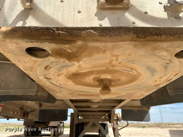 image for item EQ4686 2006 Pinson AA9ID288FFD7AAAP-U feed delivery trailer