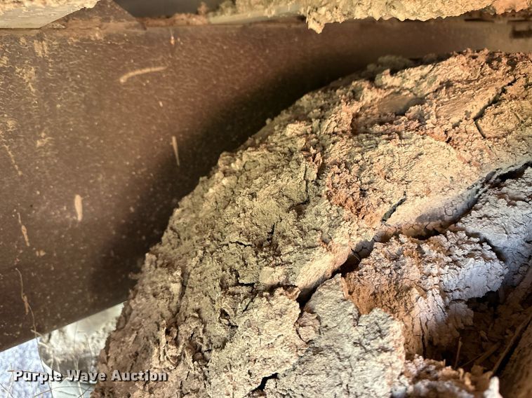 image for item EQ4688 2007 Barrett livestock trailer