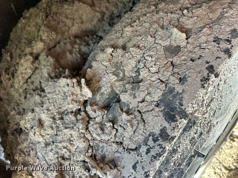 image for item EQ4688 2007 Barrett livestock trailer