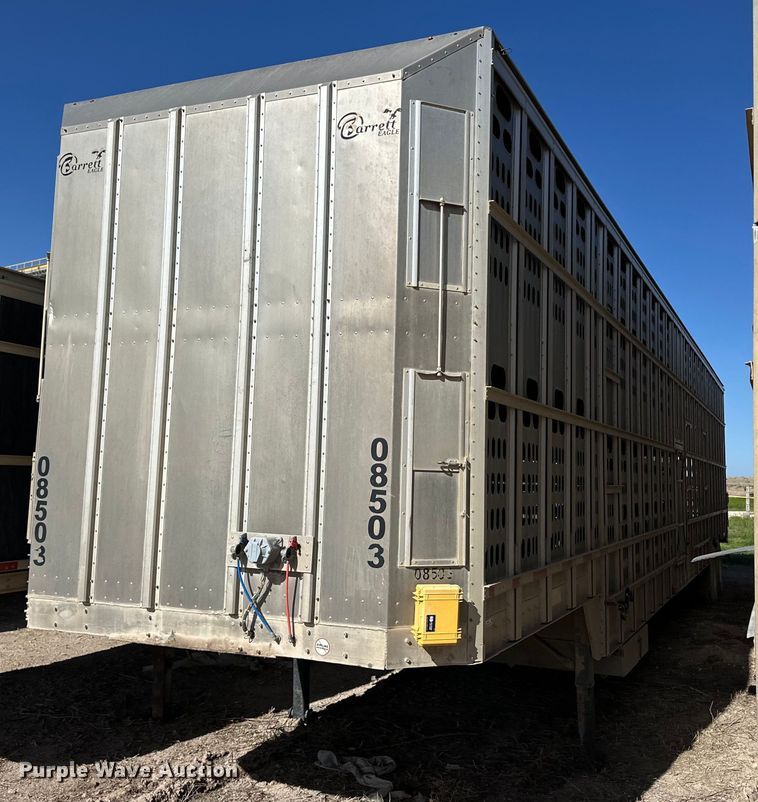 image for item EQ4689 2009 Barrett livestock trailer