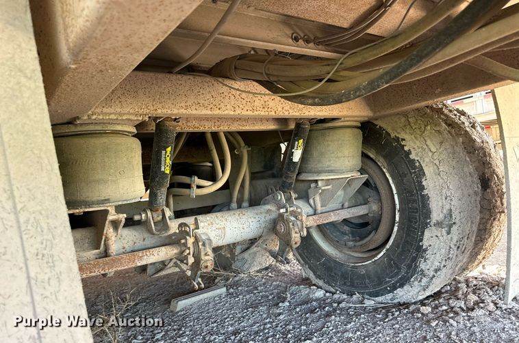 image for item EQ4689 2009 Barrett livestock trailer