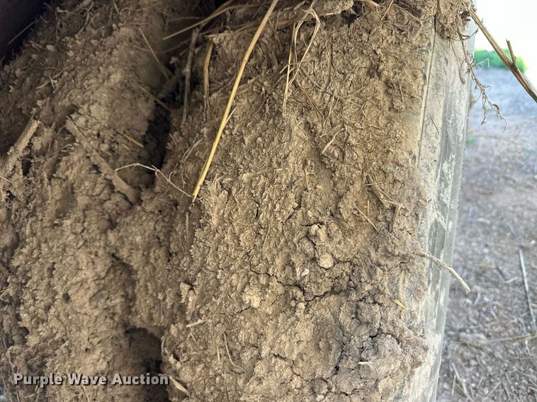 image for item EQ4689 2009 Barrett livestock trailer