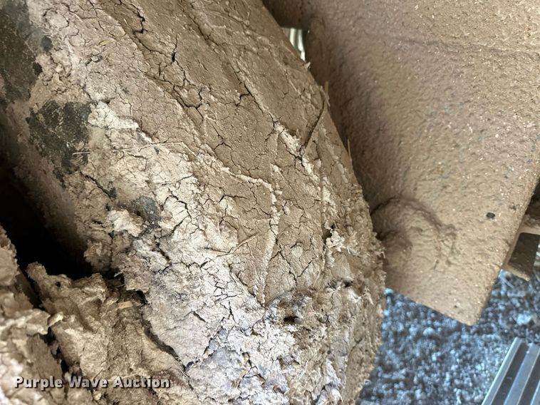 image for item EQ4689 2009 Barrett livestock trailer