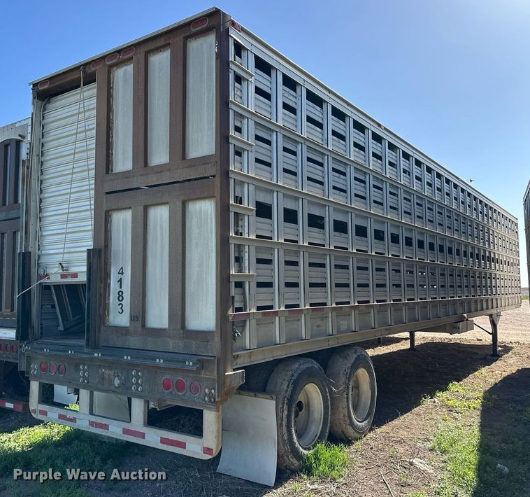image for item EQ4691 2007 Barrett livestock trailer