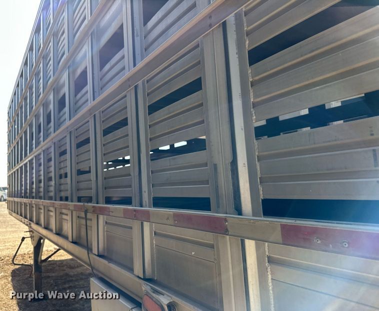 image for item EQ4691 2007 Barrett livestock trailer