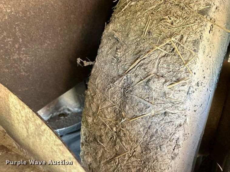 image for item EQ4691 2007 Barrett livestock trailer