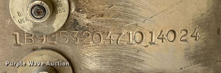 image for item EQ4691 2007 Barrett livestock trailer