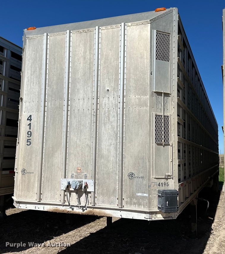 image for item EQ4694 2007 Barrett livestock trailer