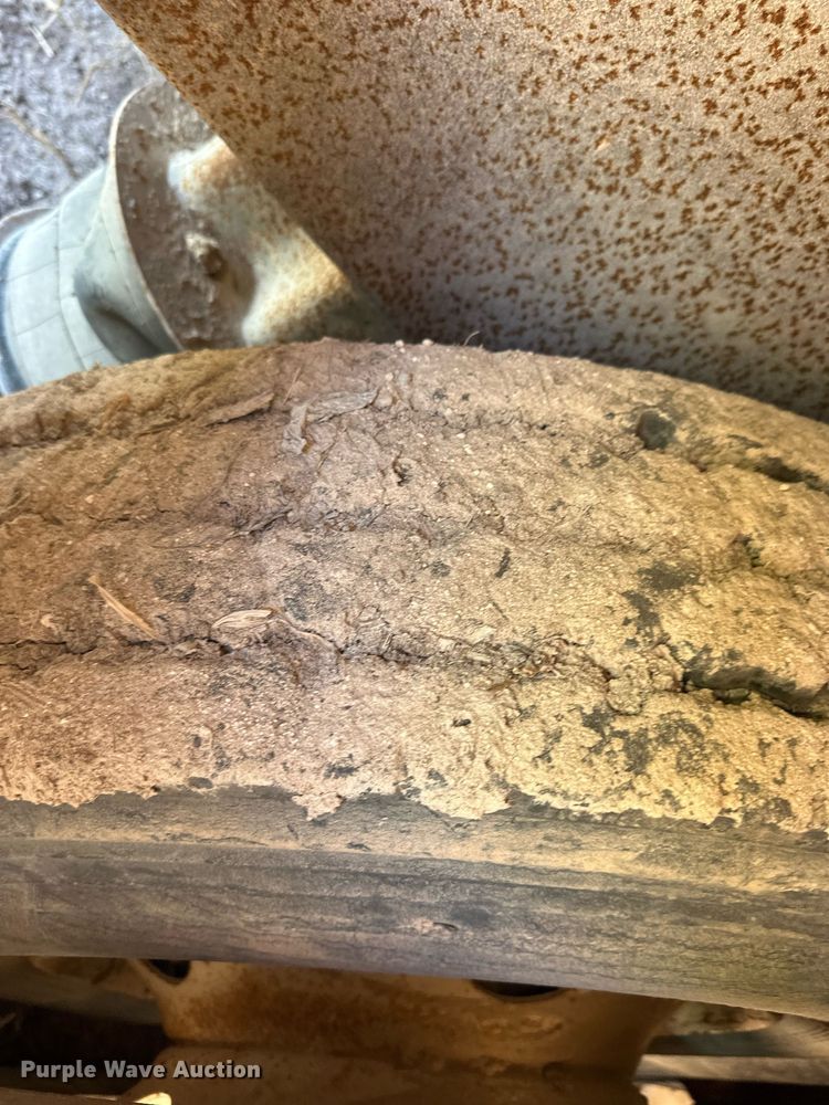 image for item EQ4694 2007 Barrett livestock trailer