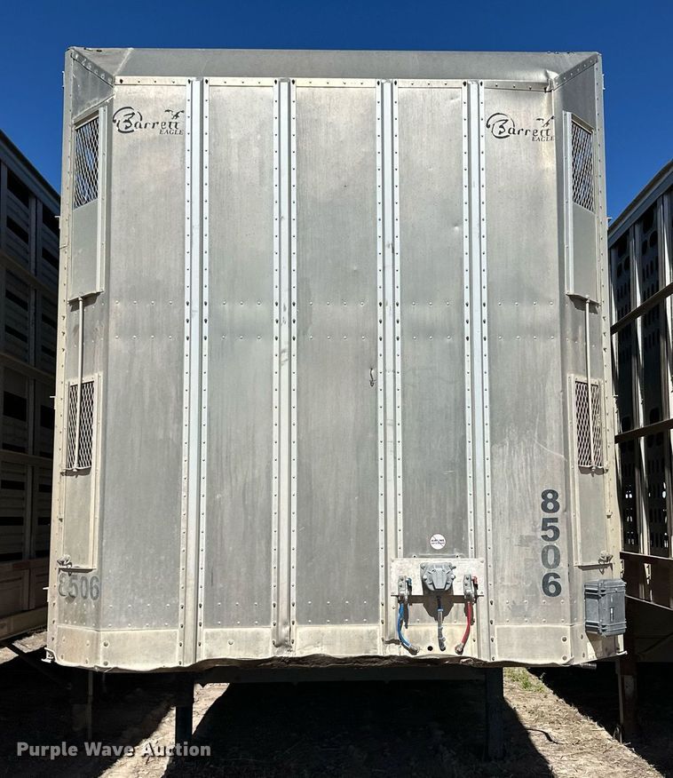 image for item EQ4695 2009 Barrett livestock trailer