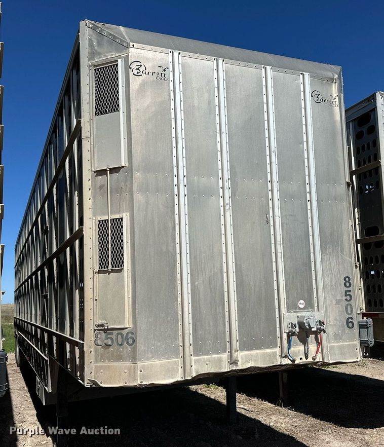 image for item EQ4695 2009 Barrett livestock trailer