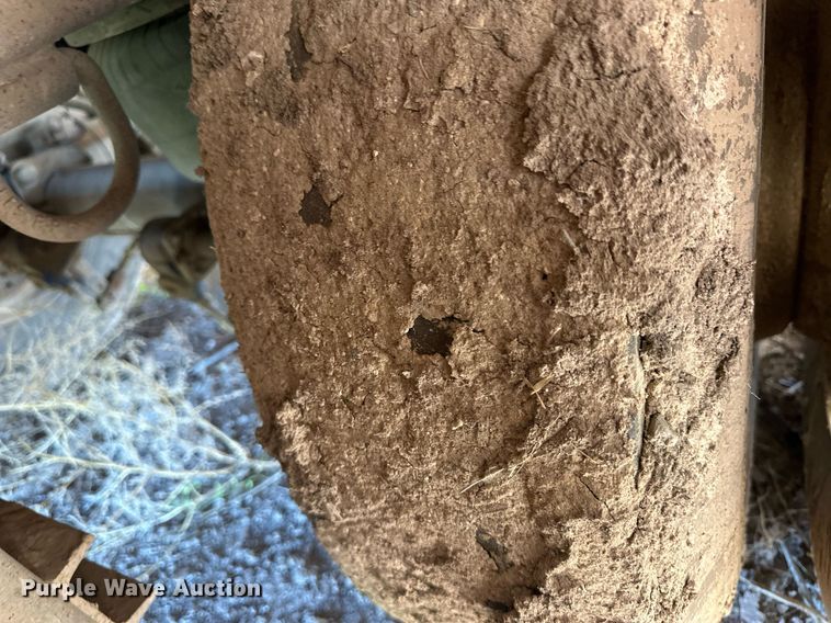 image for item EQ4695 2009 Barrett livestock trailer