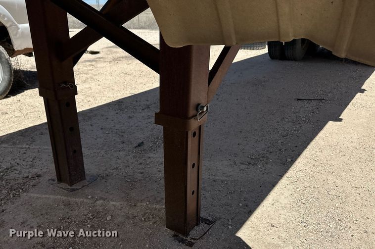 image for item EQ4702 1963 Fruehauf F2 tank trailer