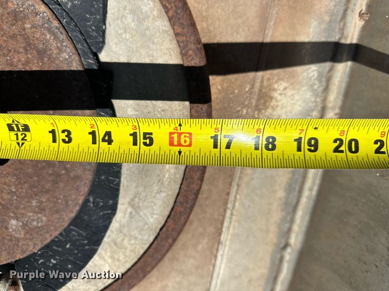 image for item EQ4702 1963 Fruehauf F2 tank trailer